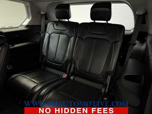 Used 2023 Jeep Grand Cherokee L Limited w/ Black Appearance Package image 16