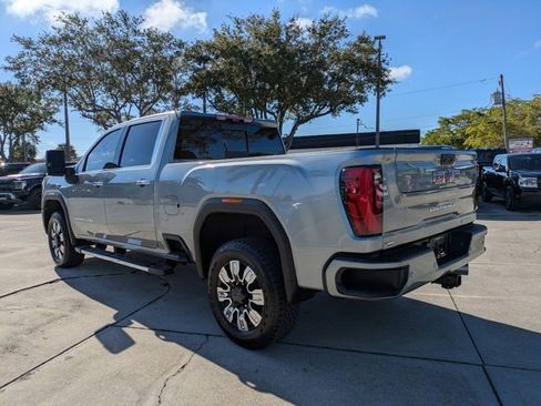 Used 2025 GMC Sierra 2500 Denali w/ Technology Package image 6