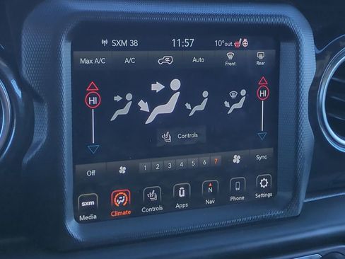 Used 2021 Jeep Wrangler Unlimited Sahara image 32