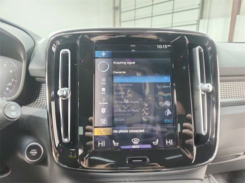 Used 2021 Volvo XC40 T5 R-Design w/ Protection Package image 26