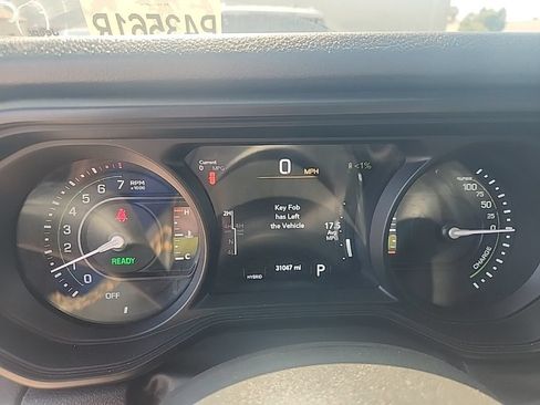 Used 2024 Jeep Wrangler Unlimited AWD/4WD image 20
