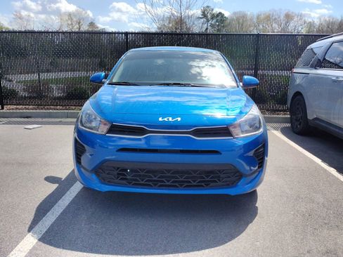 Used 2023 Kia Rio S image 2
