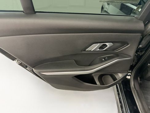 Used 2021 BMW 330e xDrive AWD/4WD image 28