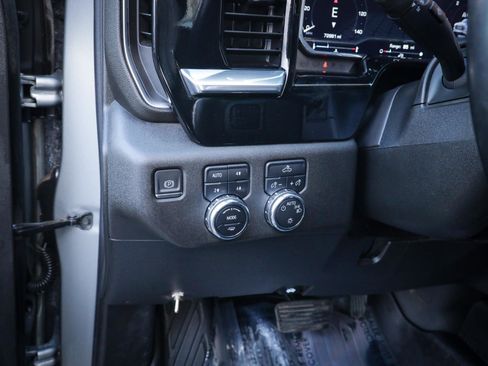 Used 2023 GMC Sierra 1500 SLE image 21