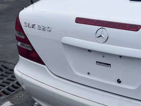 Used 2003 Mercedes-Benz SLK 320 image 23
