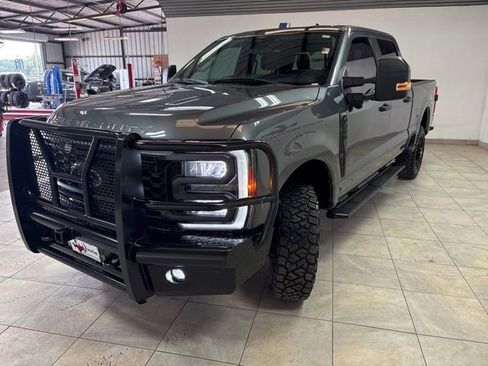 Used 2024 Ford F250 XL w/ STX Appearance Package AWD/4WD image 3