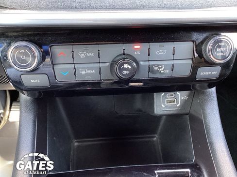 Used 2024 Jeep Compass Latitude AWD/4WD image 20