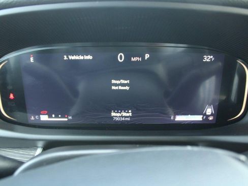 Used 2024 Jeep Wagoneer L Series II w/ Flexible Seating Group image 19