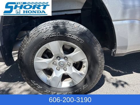 Used 2023 RAM 1500 Big Horn AWD/4WD image 5