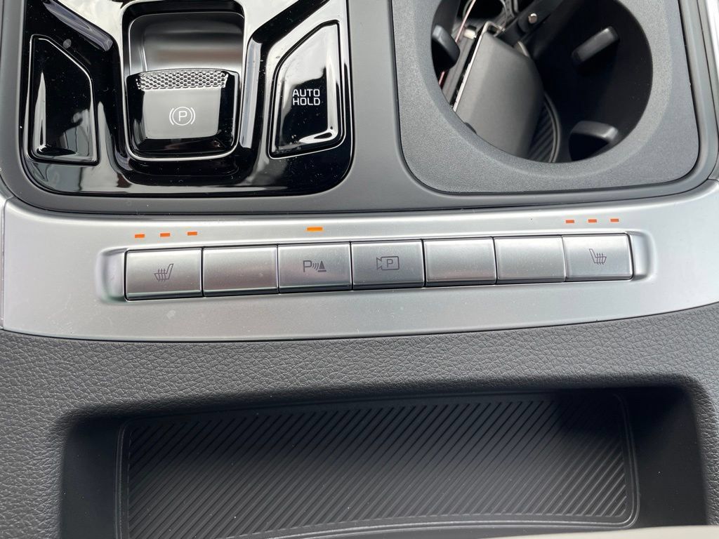New 2027 Kia Carnival EX FWD image 22