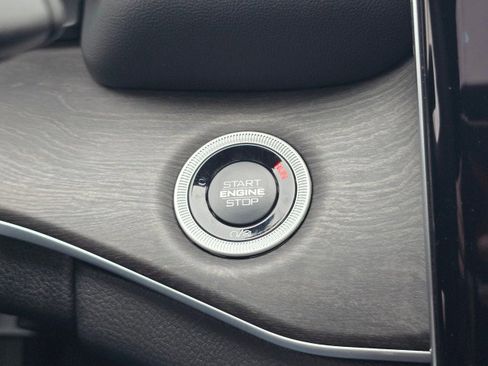 New 2025 Jeep Grand Cherokee Limited AWD/4WD image 33