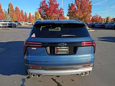 New 2026 Chevrolet Traverse Z71 w/ Enhanced Driving Package image 12