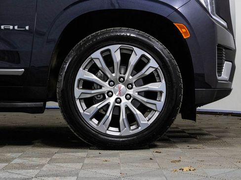 Used 2023 GMC Yukon XL Denali image 41