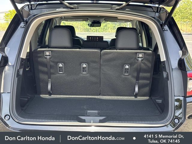 New 2026 Honda Pilot Touring image 8