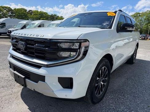 Certified 2025 Ford Expedition Max Platinum AWD/4WD image 3