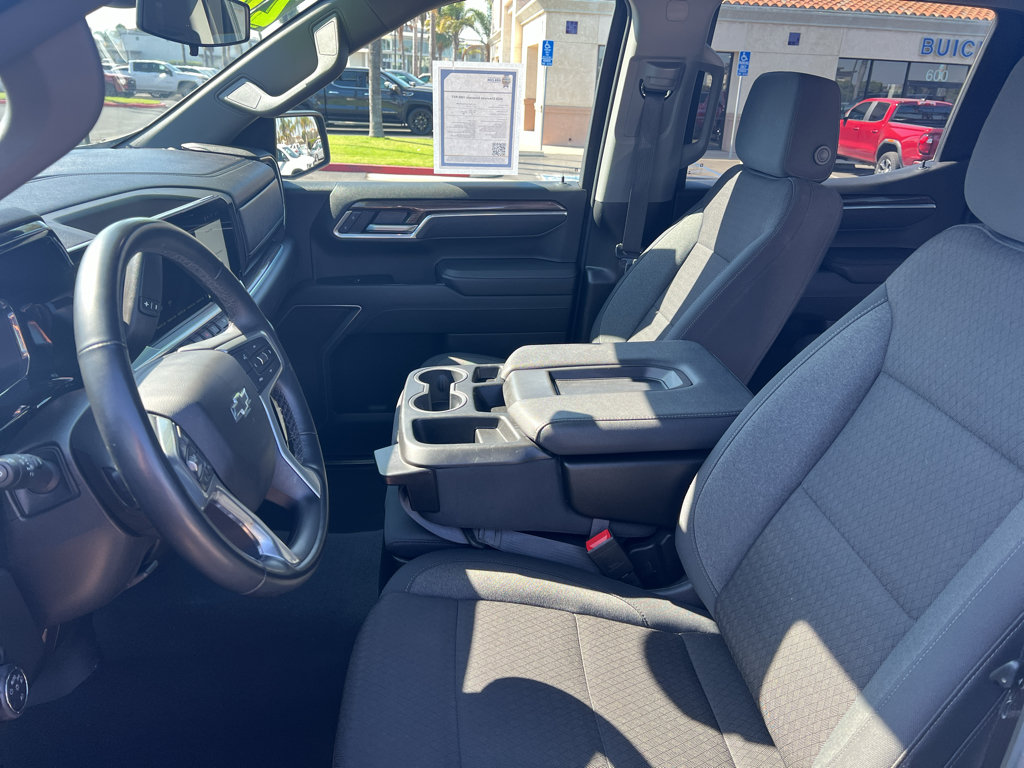 Used 2026 Chevrolet Silverado 1500 RST AWD/4WD image 16