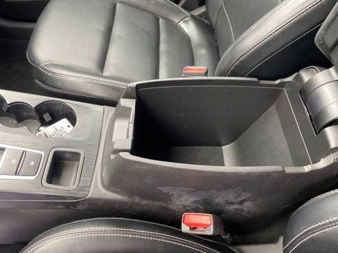 Used 2023 Ford Escape Platinum image 14