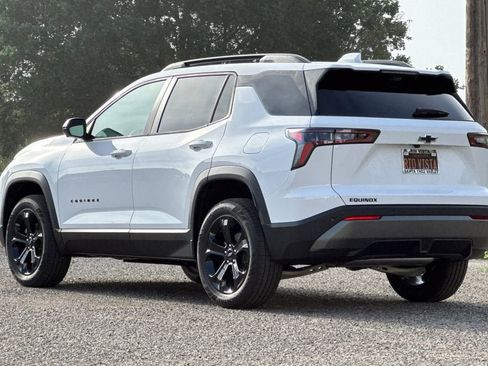 New 2026 Chevrolet Equinox LT image 6