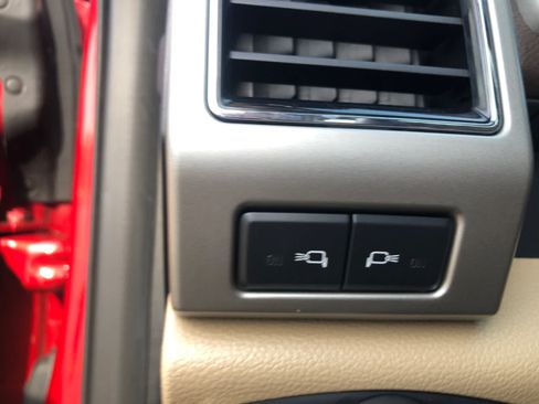 Used 2020 Ford F150 Lariat w/ Equipment Group 502A Luxury AWD/4WD image 25
