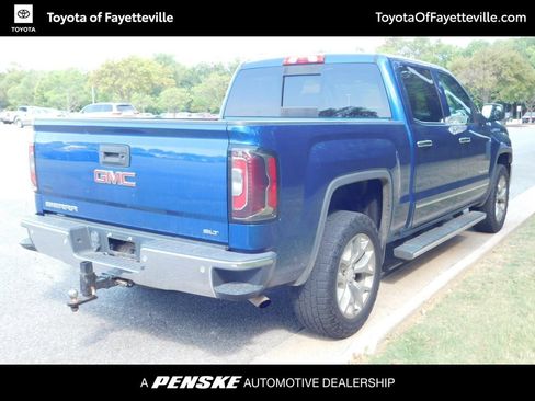 Used 2018 GMC Sierra 1500 SLT w/ SLT Premium Package AWD/4WD image 4