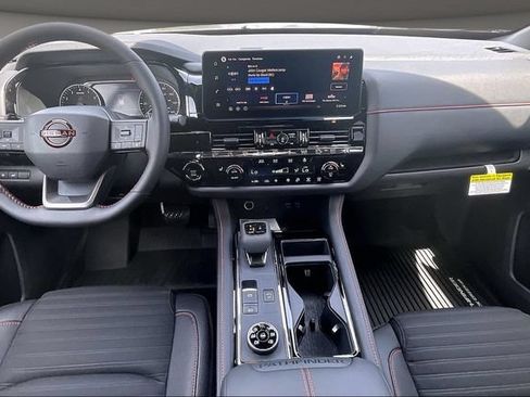 New 2026 Nissan Pathfinder Rock Creek w/ Rock Creek Premium Package AWD/4WD image 5