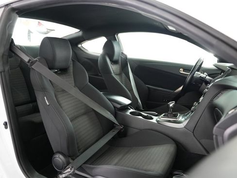 Used 2015 Hyundai Genesis 3.8 RWD image 47