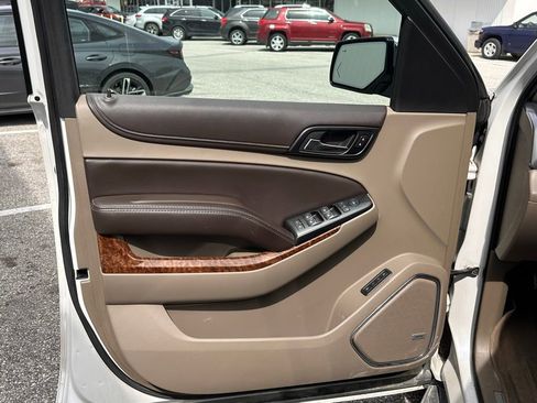 Used 2016 Chevrolet Suburban LTZ image 12