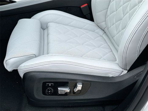 New 2026 BMW X7 xDrive40i w/ M Sport Package image 20