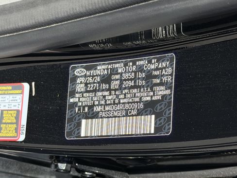 Used 2024 Hyundai Elantra SEL image 32