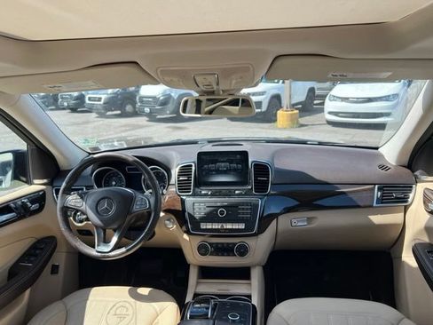 Used 2017 Mercedes-Benz GLE 350 4MATIC image 10
