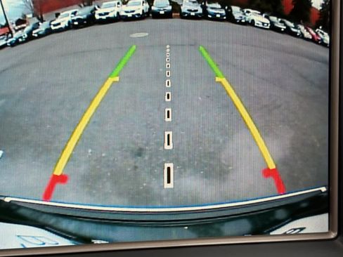 Used 2015 Jeep Grand Cherokee Limited w/ Luxury Group II image 22