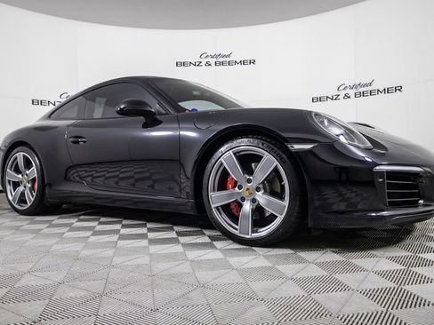 Used 2018 Porsche 911 Carrera S image 3
