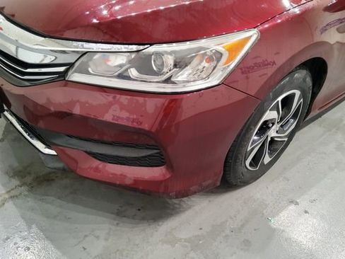 Used 2017 Honda Accord LX image 13