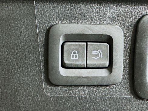 Used 2025 MAZDA CX-50 AWD 2.5 Hybrid w/ Premium Pkg image 32