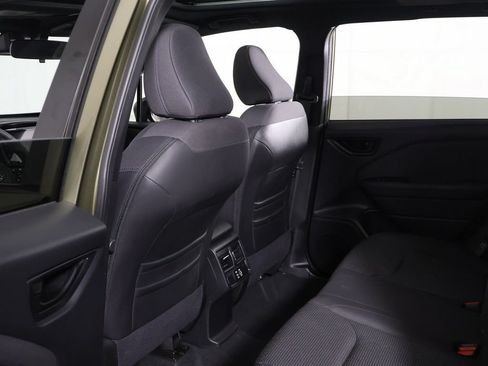 Used 2025 Subaru Forester Premium AWD/4WD image 26