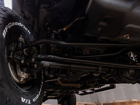 Used 2023 Jeep Wrangler Unlimited Rubicon w/ Steel Bumper Group image 13