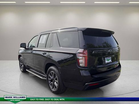 Used 2021 Chevrolet Tahoe Z71 w/ Z71 Off-Road Package AWD/4WD image 4