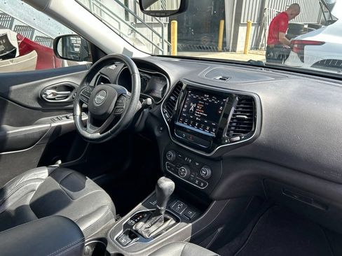 Certified 2019 Jeep Cherokee Limited AWD/4WD image 41