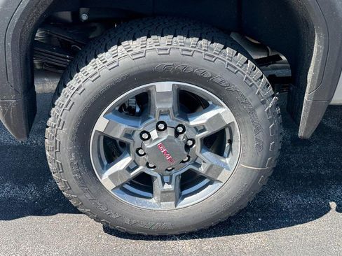 New 2026 GMC Sierra 2500 SLT w/ Max Trailering Package image 22