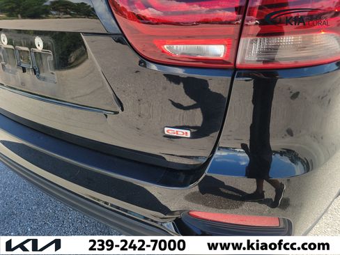 Used 2019 Kia Sorento FWD image 10