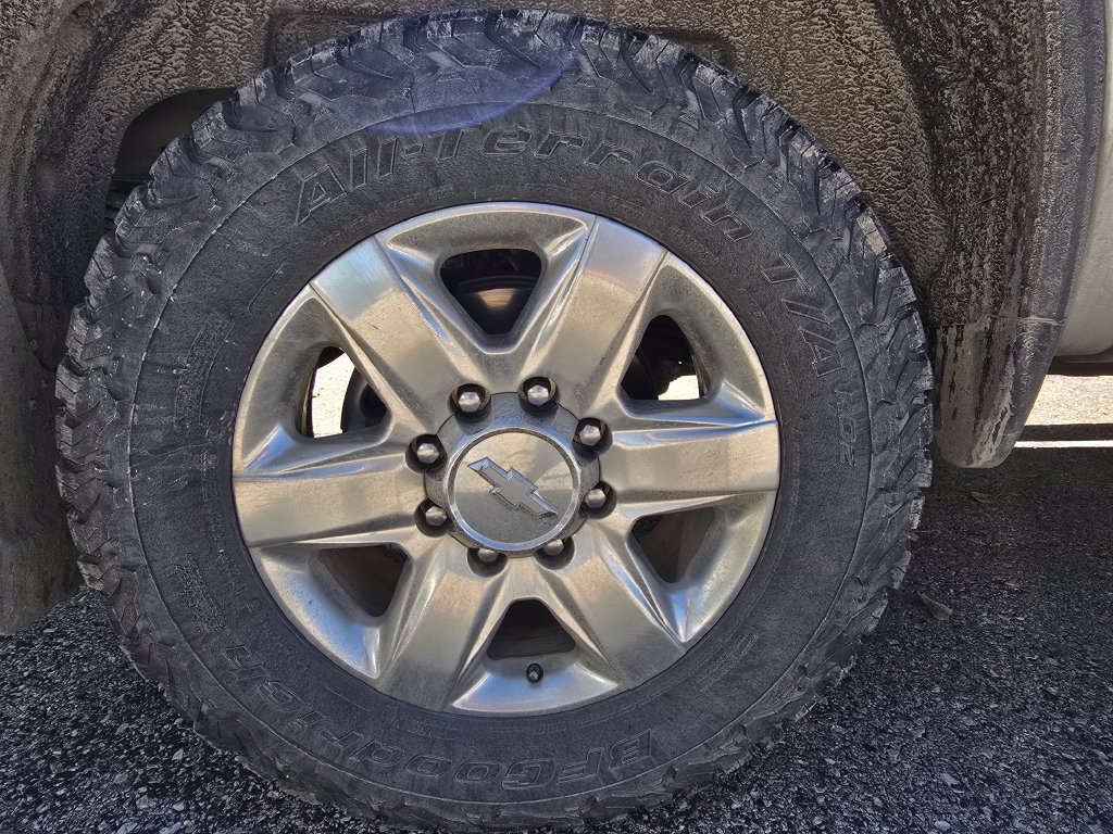 Used 2020 Chevrolet Silverado 2500 LTZ w/ LTZ Premium Package AWD/4WD image 21