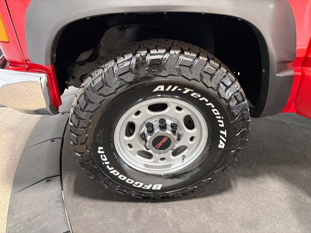 Used 1995 GMC Sierra 2500 4x4 Regular Cab image 28