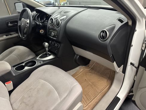 Used 2012 Nissan Rogue S FWD image 13