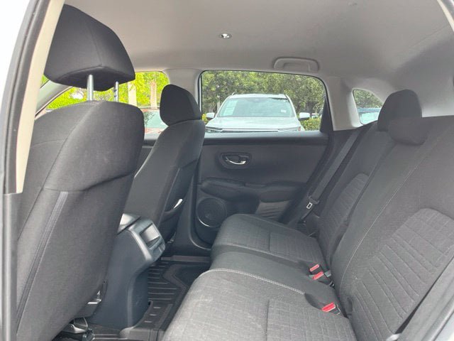 Used 2025 Honda HR-V LX image 6