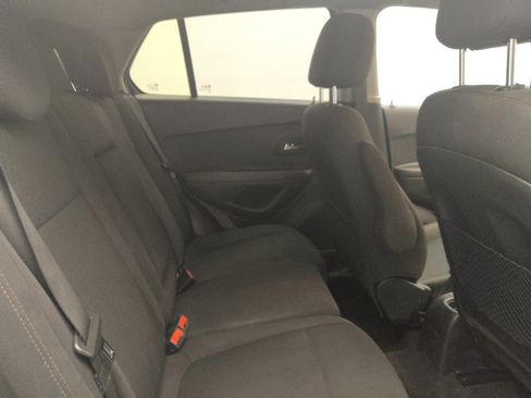 Used 2020 Chevrolet Trax LS w/ Tint and Cruise Package FWD image 19