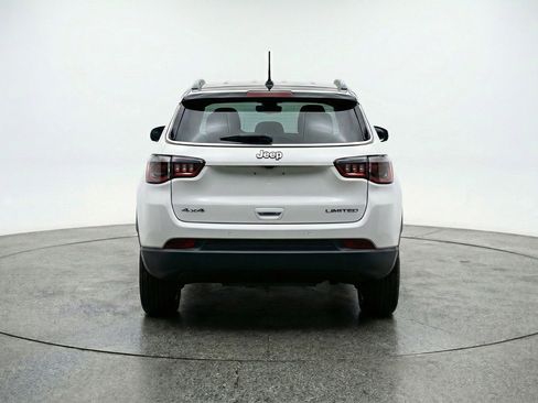 Used 2025 Jeep Compass Limited AWD/4WD image 7