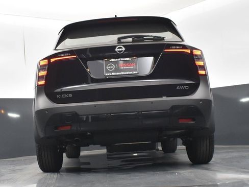 Used 2025 Nissan Kicks S image 39