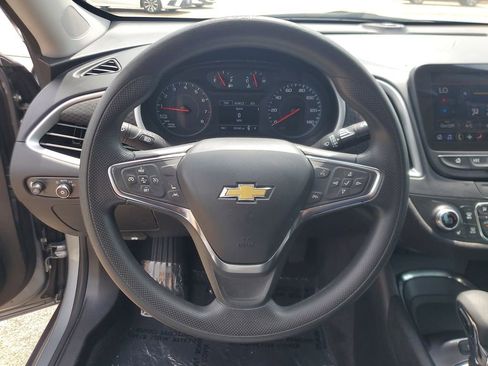 Used 2024 Chevrolet Malibu LT FWD image 18