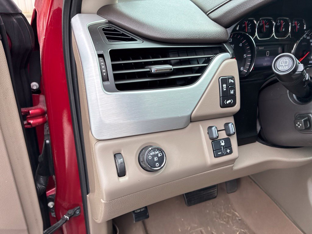 Used 2015 GMC Yukon SLT w/ HD Trailering Package RWD image 23