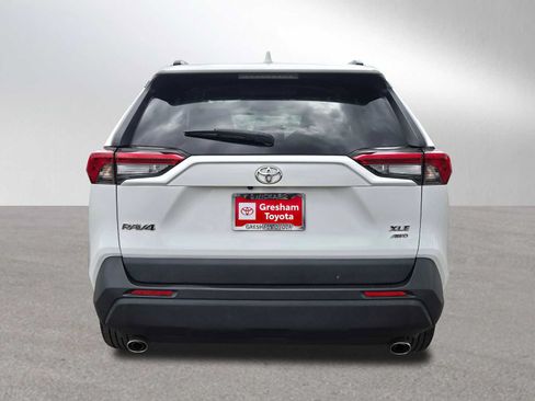 Used 2020 Toyota RAV4 XLE w/ All Weather Liner Package AWD/4WD image 5
